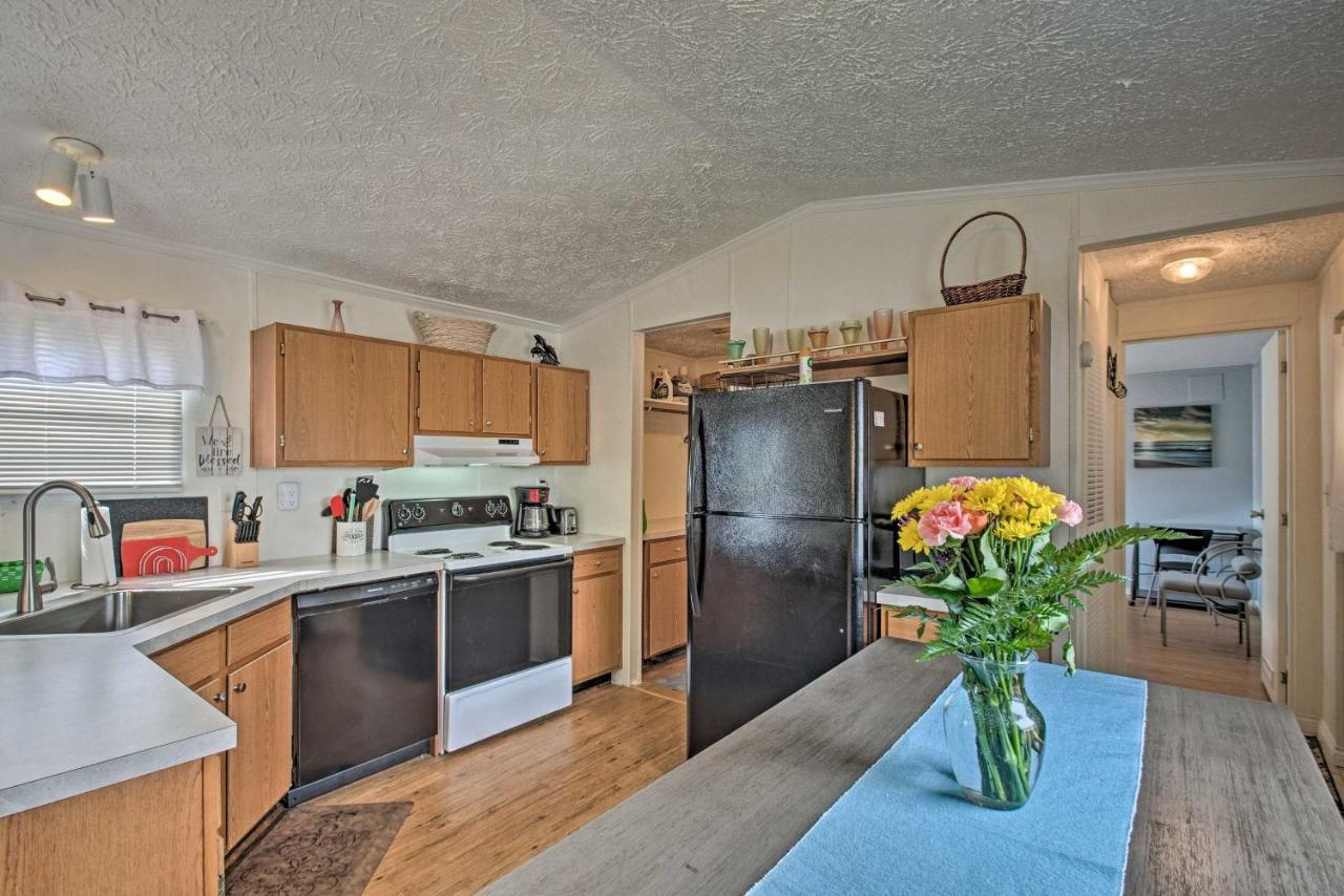 Bright Pensacola Home With Backyard - Pets Welcome! Экстерьер фото